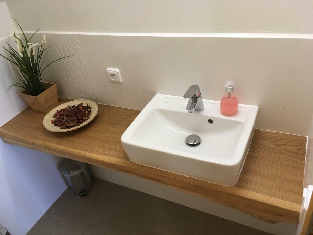 Horsky Apartman Vyhlidka Rejviz Zlaté Hory Exterior foto